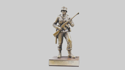 Commemorative Soldier Statue model VR / AR / low-poly