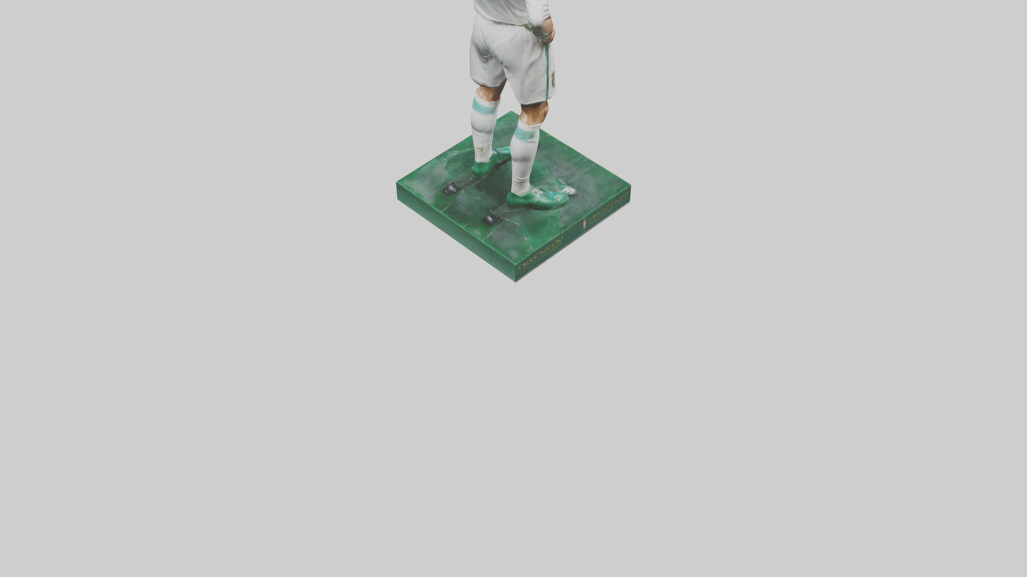 3D model Cristiano Ronaldo statue model VR / AR / low-poly