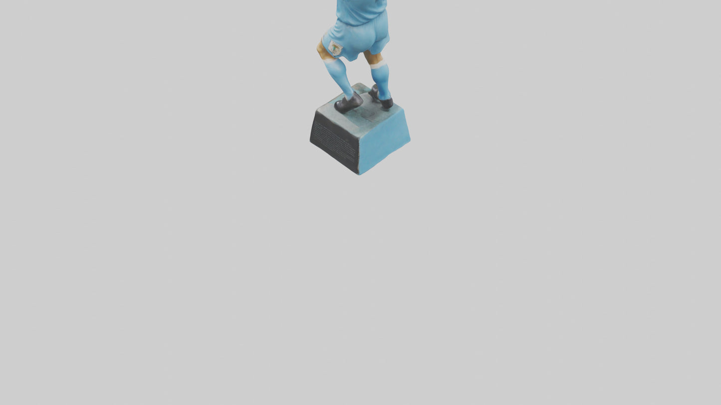 3D model Diego Maradona statue model VR / AR / low-poly