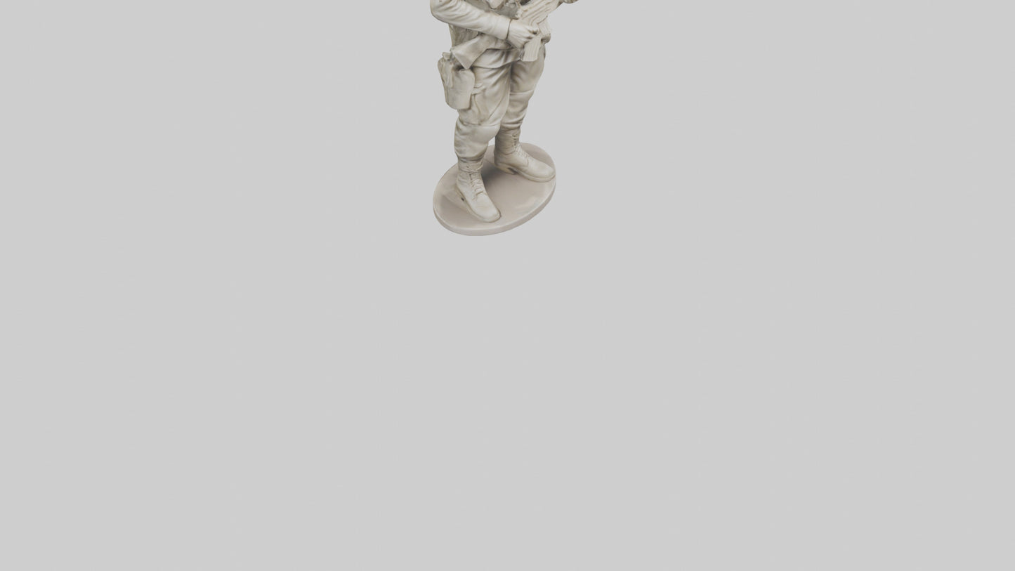 Resilient Soldier Statue model VR / AR / low-poly